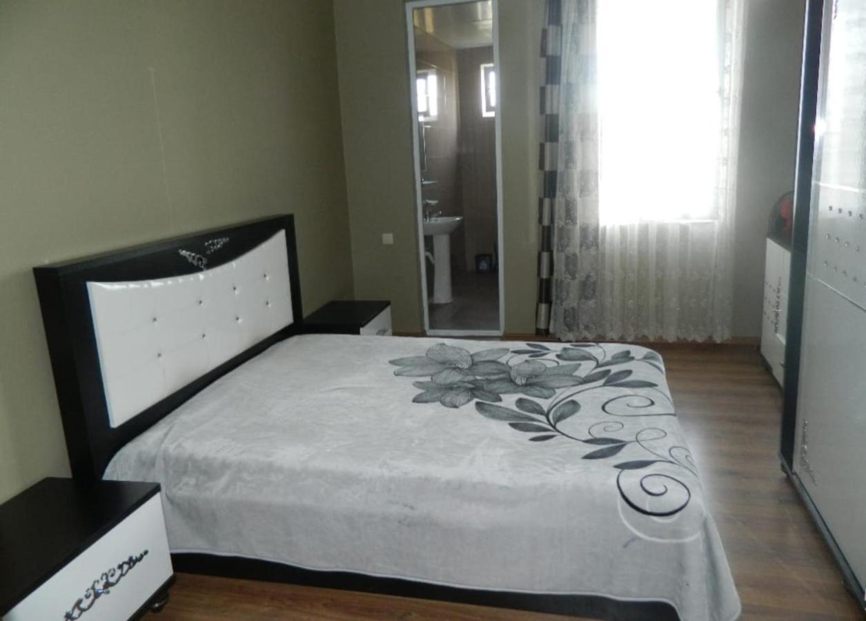 Kobuleti 4-Bedroom Apartment Εξωτερικό φωτογραφία