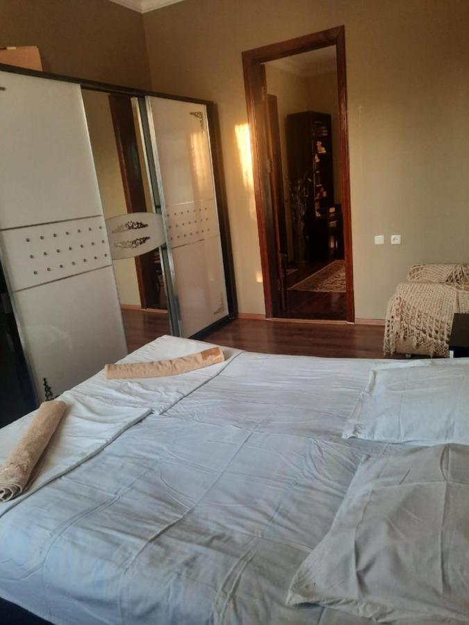 Kobuleti 4-Bedroom Apartment Εξωτερικό φωτογραφία